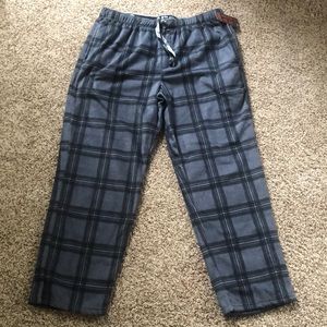 AERO Sleepwear Men’s XL Snuggly/Warm Grey/Black Plaid PJ Bottom Pants, NWT